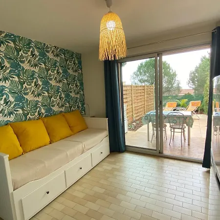 Appartement Bel Accès Direct Mer; L'almanarre, *
