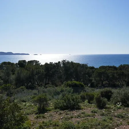Bel Accès Direct Mer; L'almanarre, Appartement Hyères