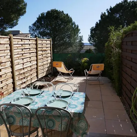Appartement Bel Accès Direct Mer; L'almanarre, *