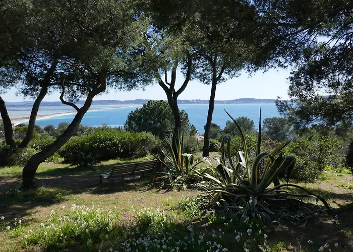 Appartamento Bel Accès Direct Mer; L'almanarre,