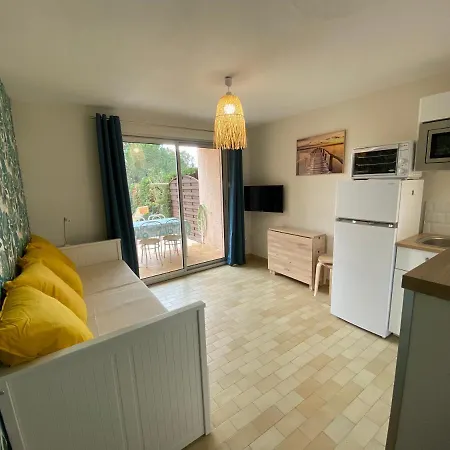 Apartment Bel Acces Direct Mer; L'almanarre, Hyeres