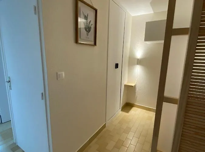 Bel Acces Direct Mer; L'almanarre, Ιέρ